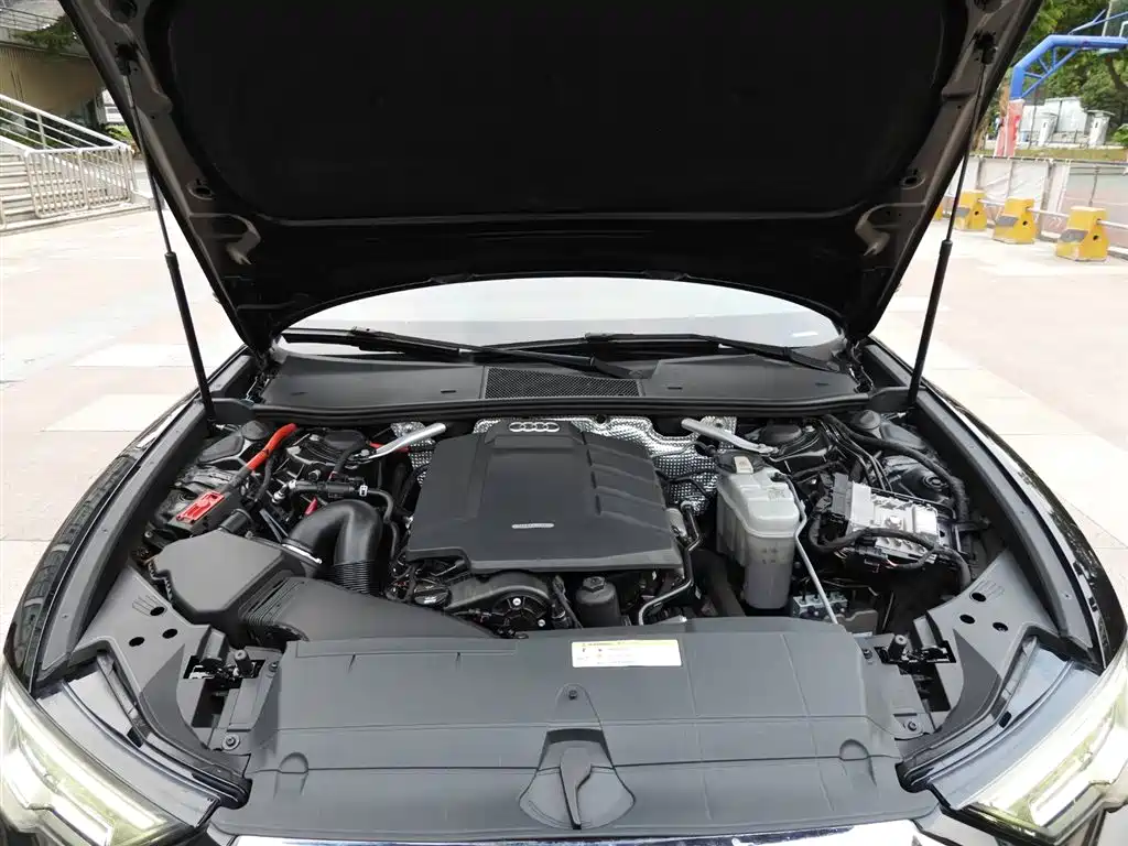 Audi A6L 2020 40 TFSI Luxury Elegant Edition