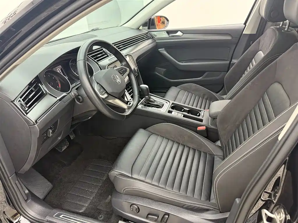 Magotan 2020 330TSI DSG Leading Edition