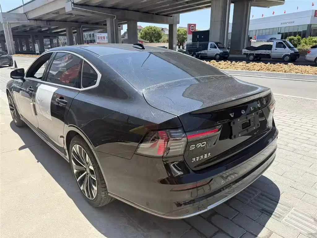 Volvo S90 2026 B5 Inscription