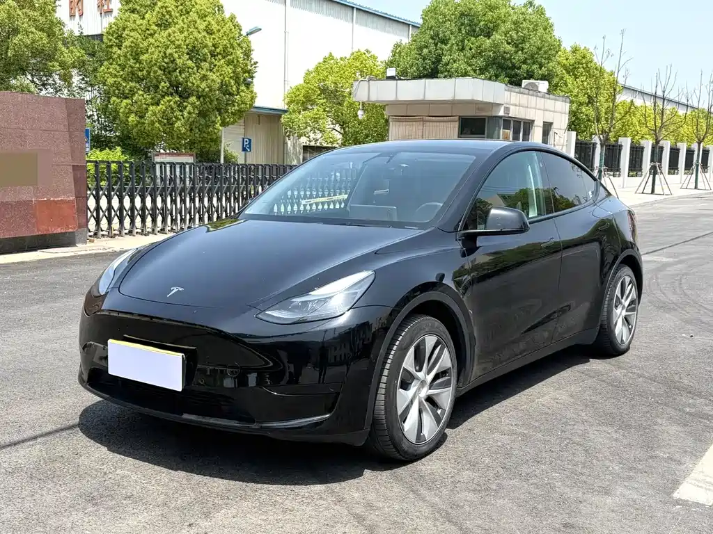 Tesla Model Y 2023 RWD