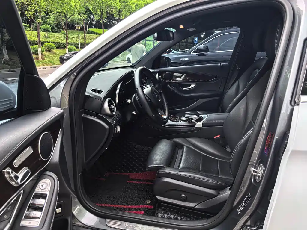 Mercedes-Benz GLC 2019 GLC 260 L 4MATIC Dynamic