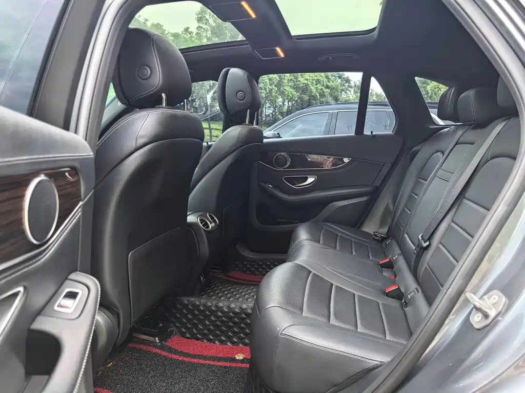 Mercedes-Benz GLC 2019 GLC 260 L 4MATIC Dynamic