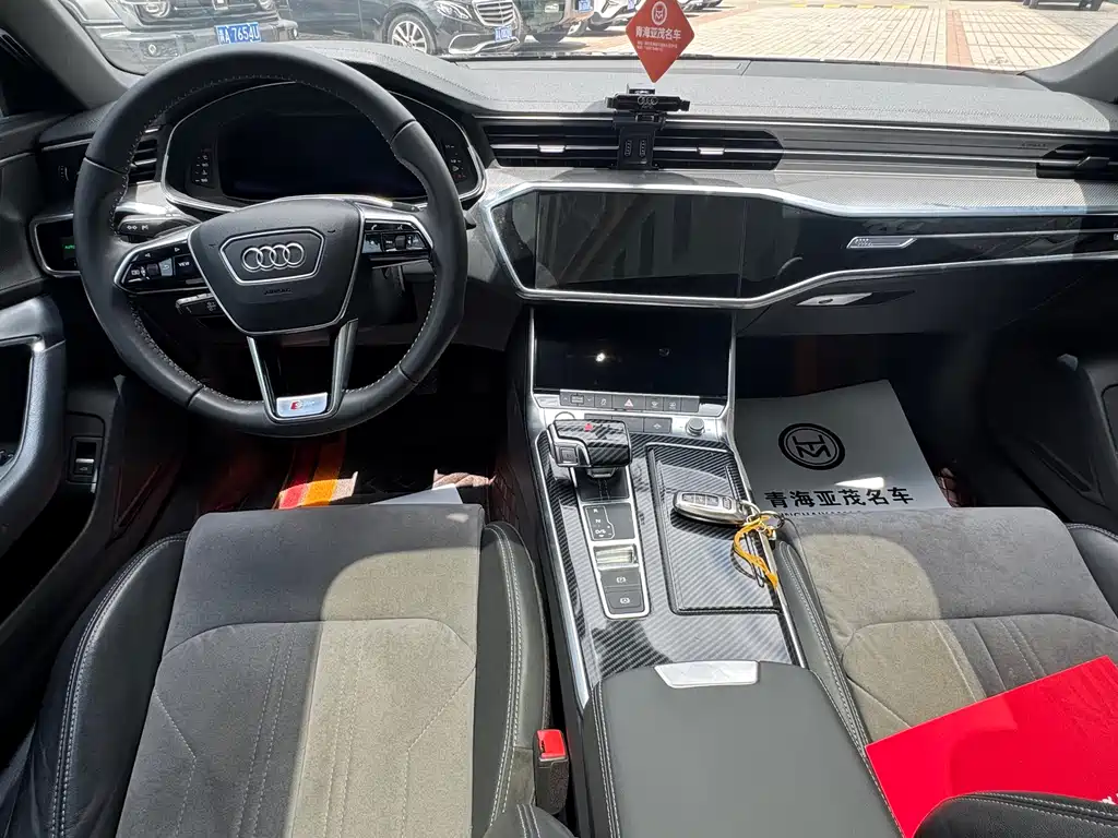 Audi A6L 2020 45 TFSI quattro Zhenxuan Dynamic Edition