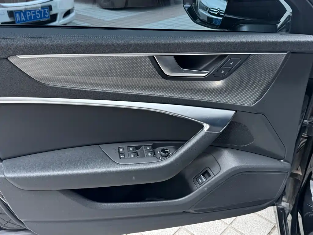 Audi A6L 2020 45 TFSI quattro Zhenxuan Dynamic Edition
