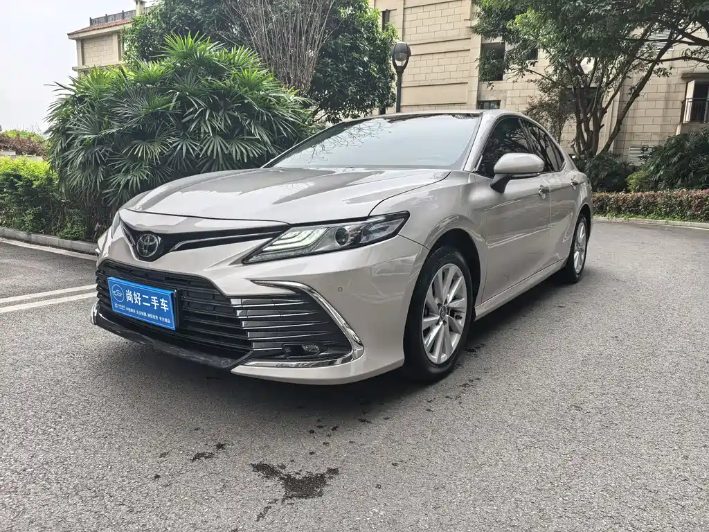 Camry 2021 2.0G Luxury Edition
