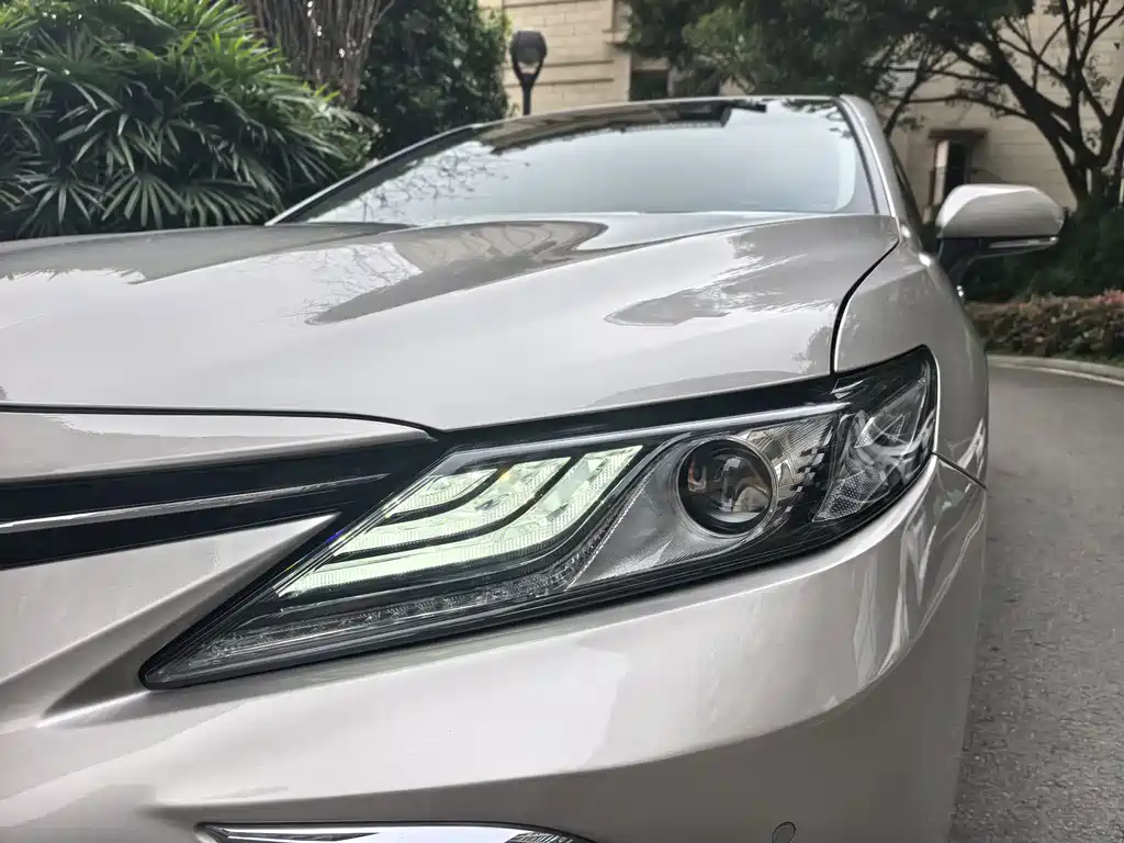 Camry 2021 2.0G Luxury Edition