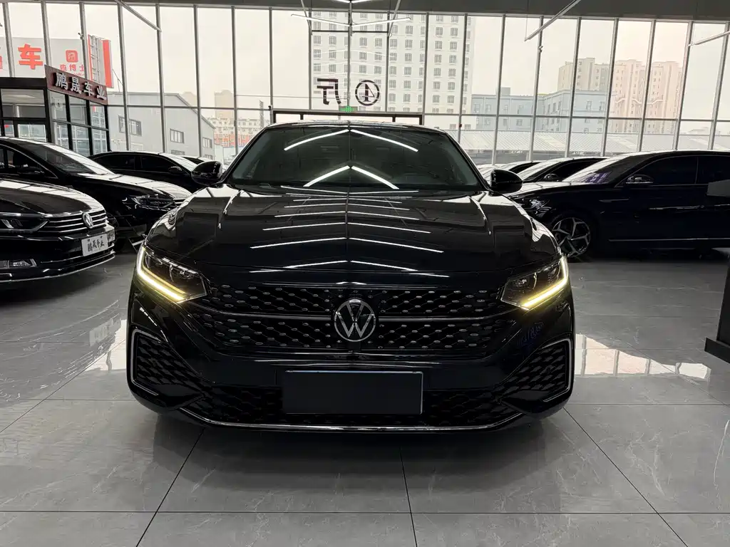 Volkswagen Passat 2022 280TSI Elite Edition