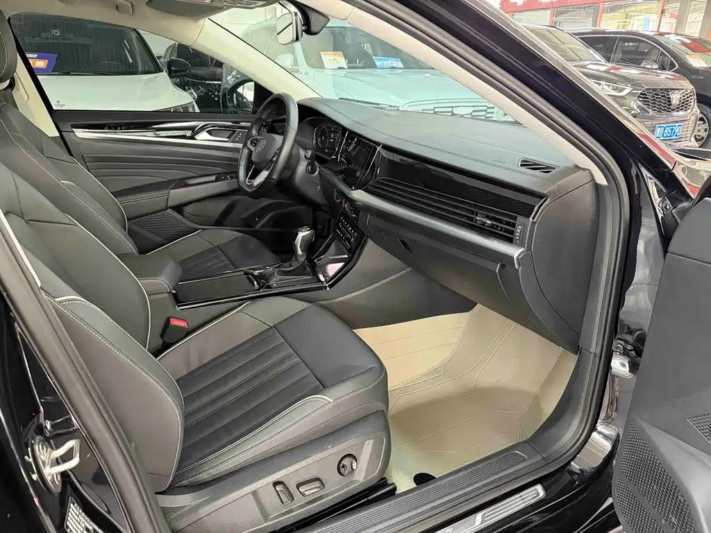 Volkswagen Passat 2022 280TSI Elite Edition