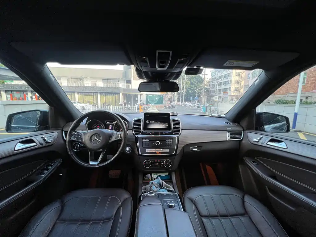 Mercedes-Benz GLE 400 4MATIC