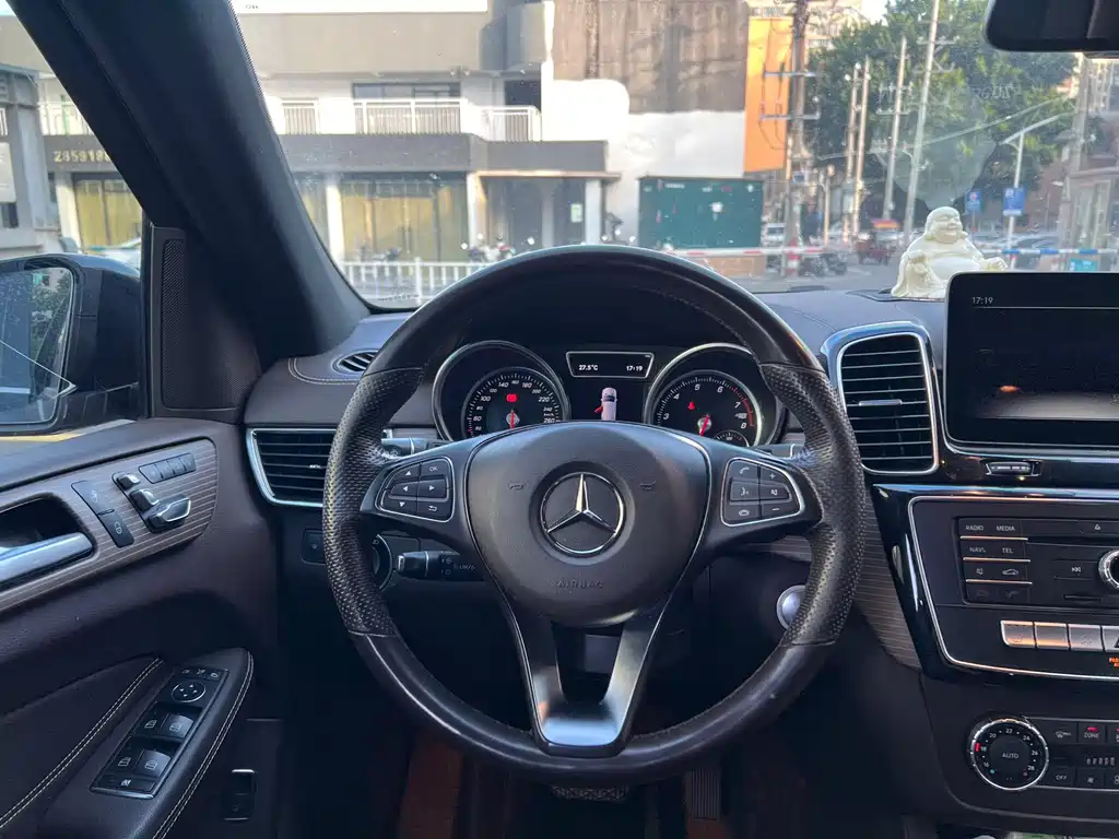 Mercedes-Benz GLE 400 4MATIC