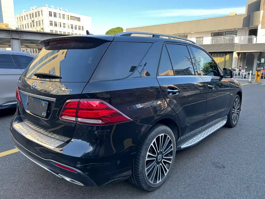 Mercedes-Benz GLE 400 4MATIC