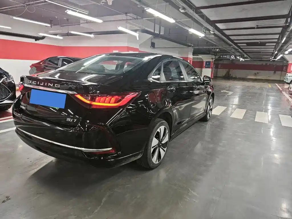 BAIC EU7 2019 Yifeng Edition