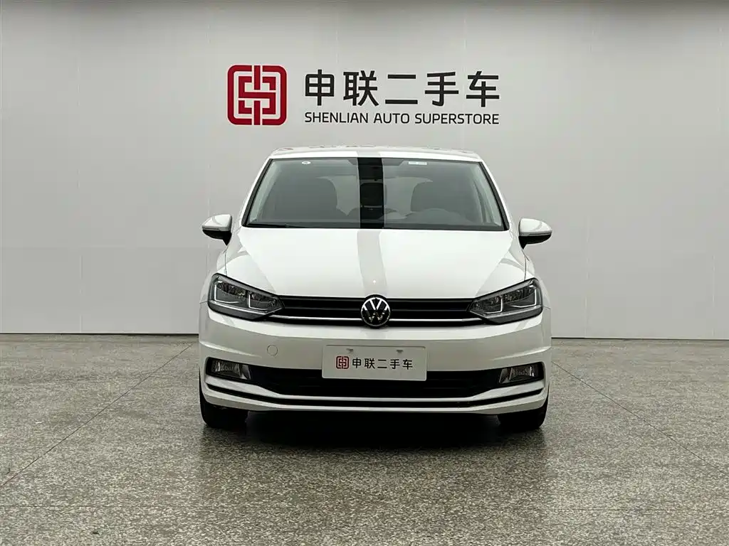 Volkswagen Touran L 2021 280TSI DSG Trendline 7-Seater