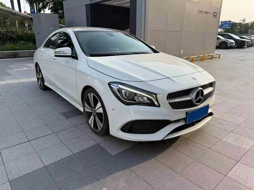 Mercedes-Benz CLA 2017 Facelift CLA 200 Fashion Edition