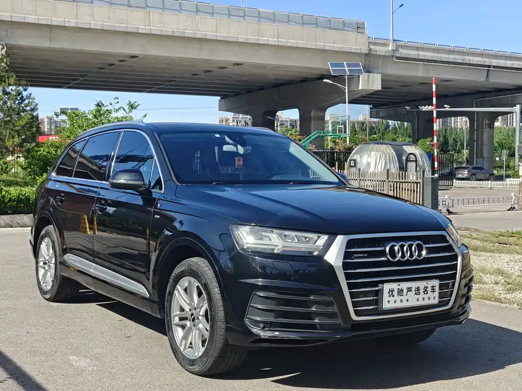Audi Q7 2016 40 TFSI S line Sport