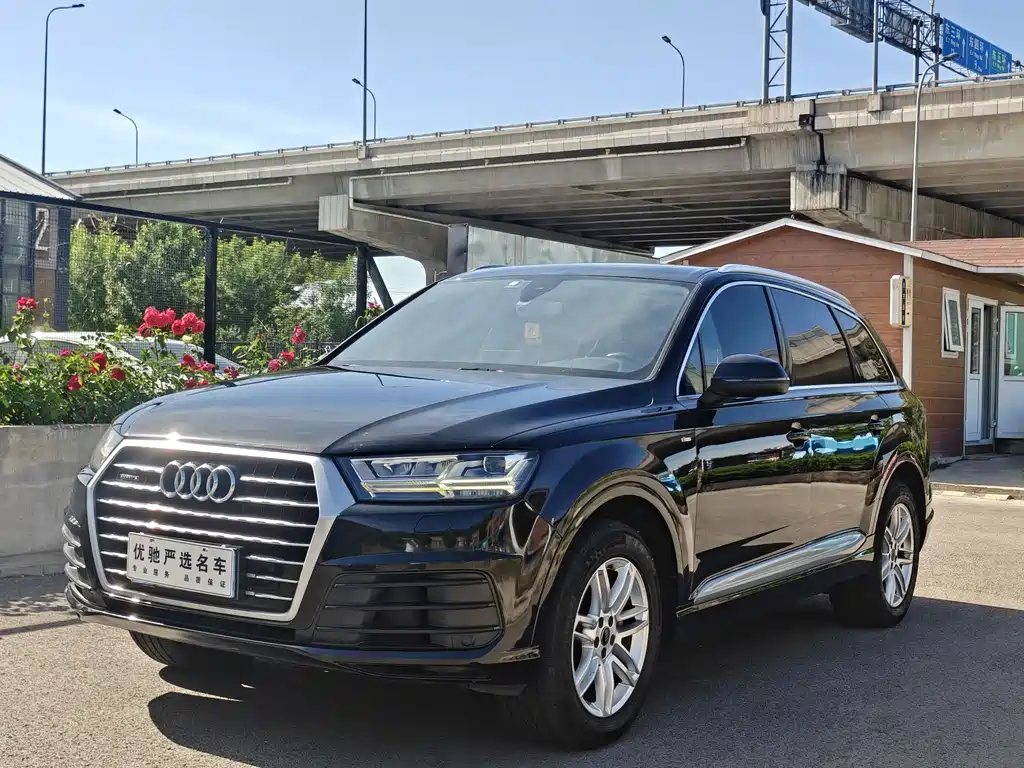 Audi Q7 2016 40 TFSI S line Sport