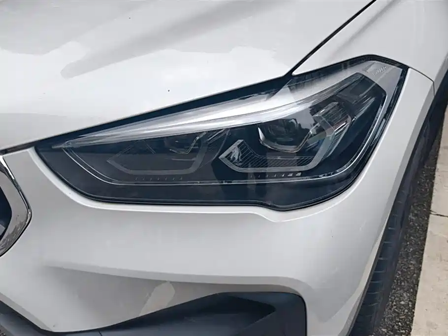 BMW X1 2022 sDrive25Li Leading Edition