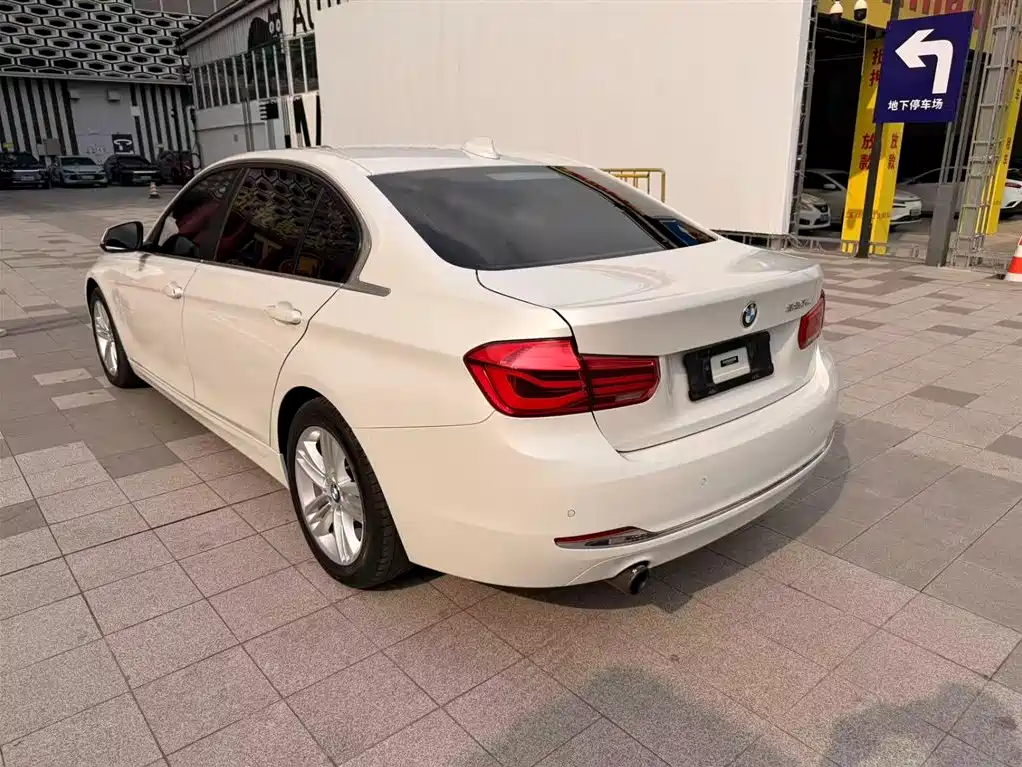 BMW 3 Series 2016 320Li Entry - фото 9
