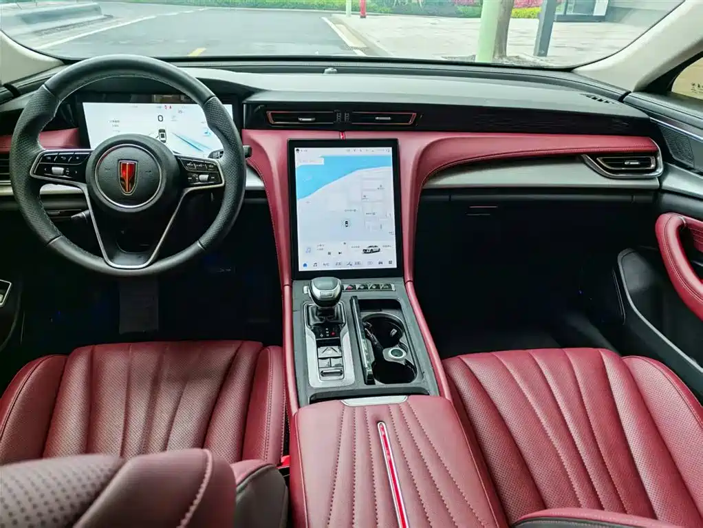 Hongqi H5 2024 2.0T Auto Zhilian Qichang Edition