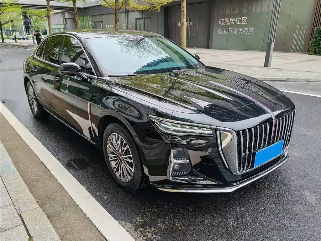 Hongqi H5 2024 2.0T Auto Zhilian Qichang Edition