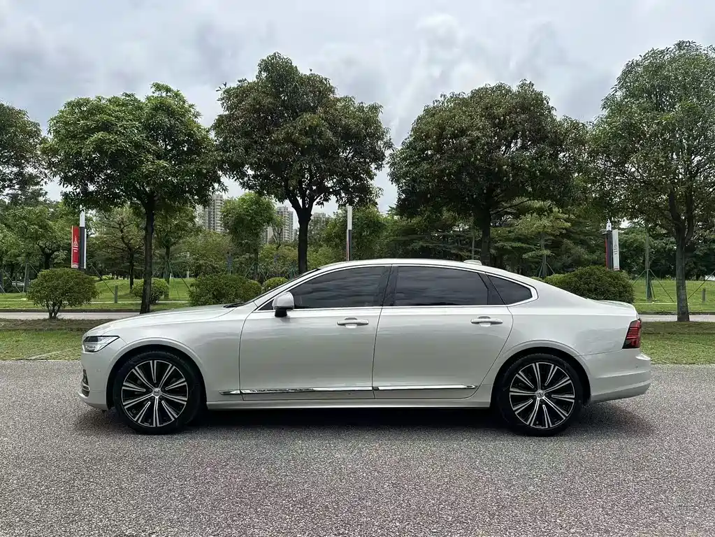 Volvo S90 2021 B5 Inscription