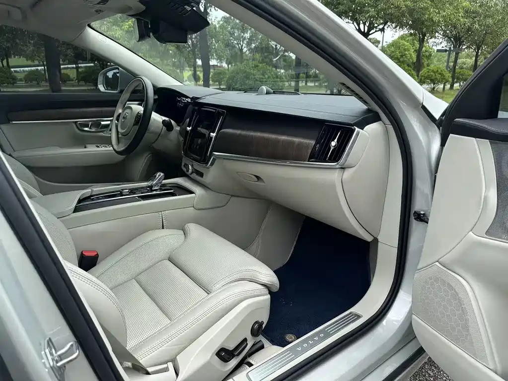 Volvo S90 2021 B5 Inscription