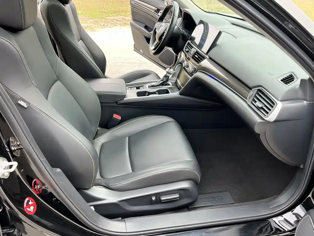 Accord 2022 260TURBO Phantom Night Premium Edition
