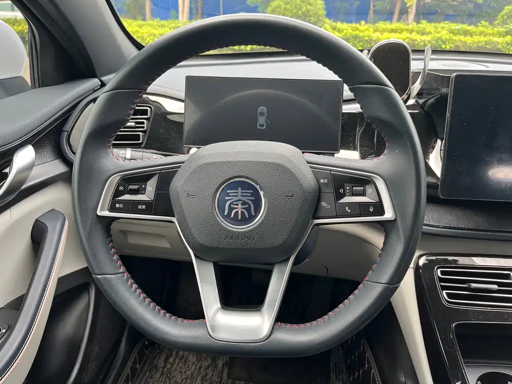 BYD Qin PLUS 2021 DM-i 120KM Noble Edition