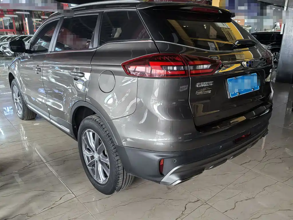 Geely Boyue 2018 2.0L Manual 2WD Zhiya Edition