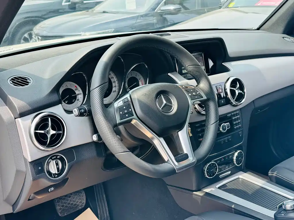 Mercedes-Benz GLK-Class 2015 GLK 260 4MATIC Fashion Edition Ultimate