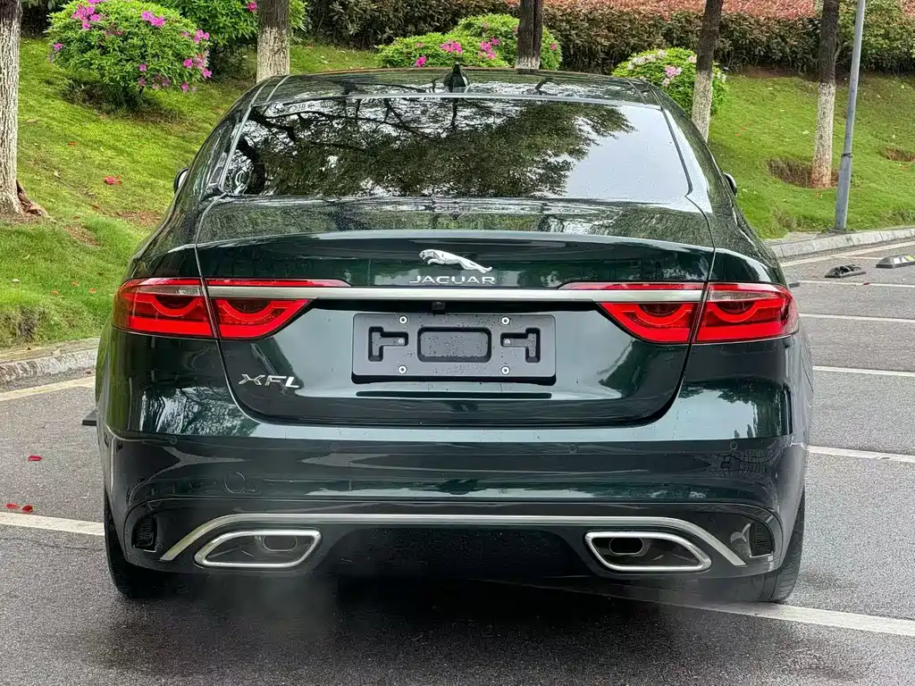 Jaguar XFL 2021 XFL 2.0T P250 RWD Elite Sport Edition