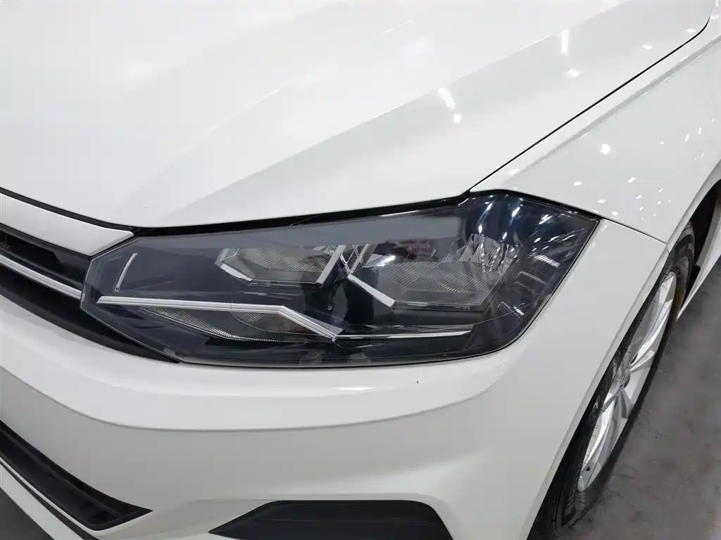 Volkswagen Polo Plus 2019 1.5L Automatic Colorful Tech Edition