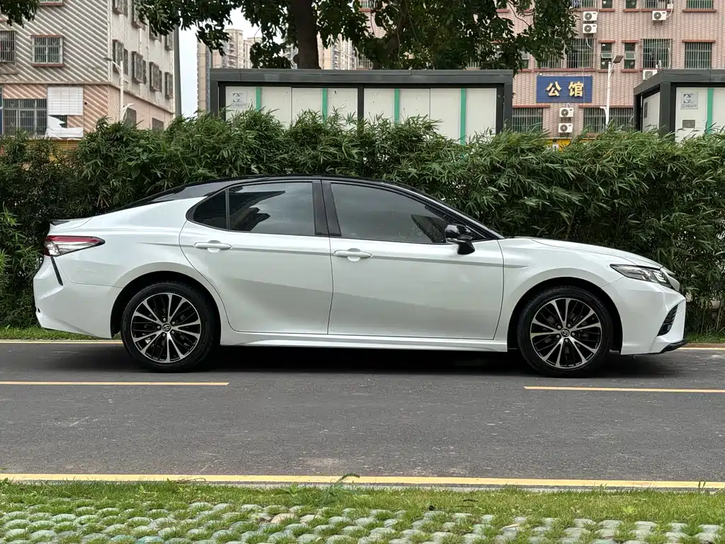 Toyota Camry 2019 Facelift 2.5S Fengshang Edition