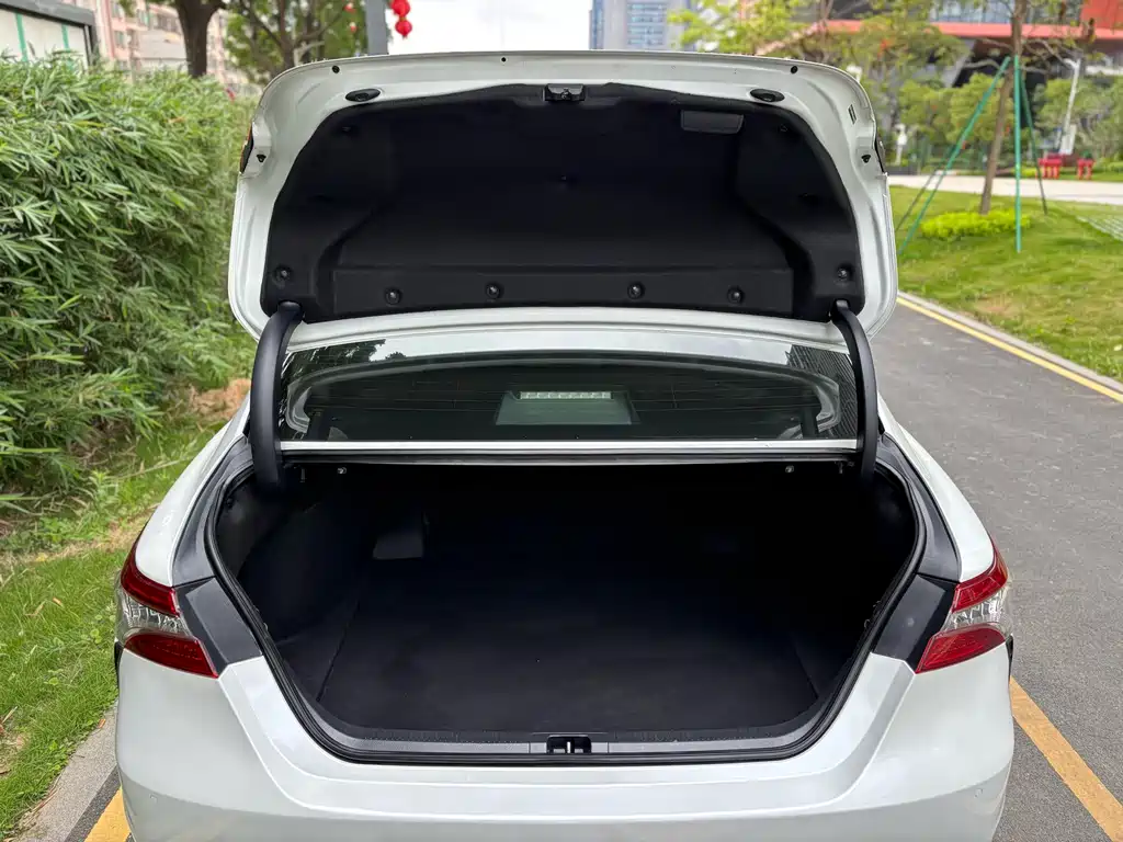 Toyota Camry 2019 Facelift 2.5S Fengshang Edition