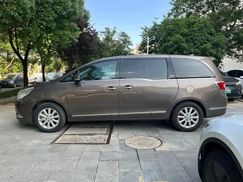 Buick GL8 2013 3.0L GT Luxury Business Elegant Edition
