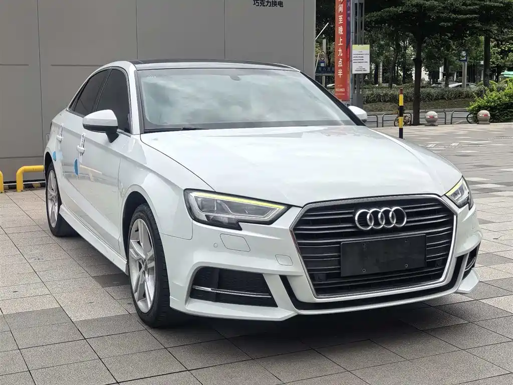 Audi A3 2019 Limousine 35 TFSI Sport China VI