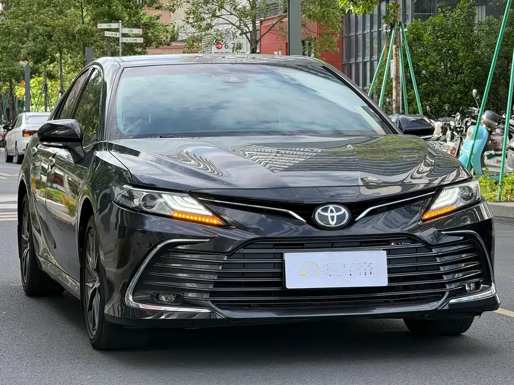 Camry 2021 2.5G Luxury Edition