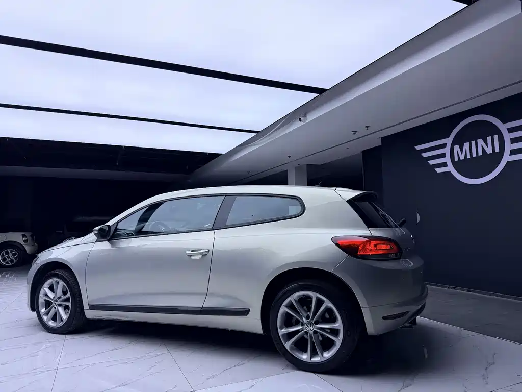 Volkswagen Scirocco 2011 2.0 TSI Luxury Edition