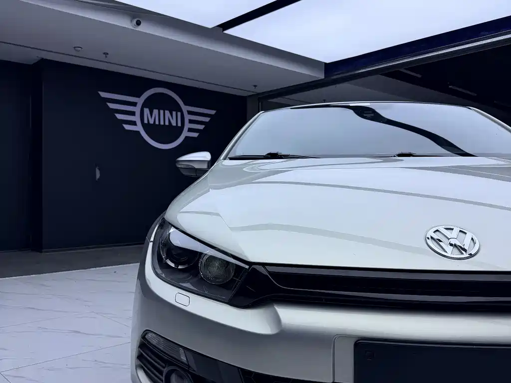 Volkswagen Scirocco 2011 2.0 TSI Luxury Edition