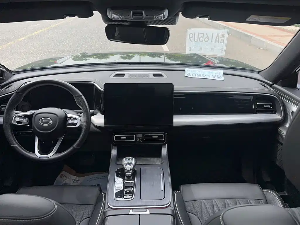 GAC Trumpchi GS8 2022 Pilot Series 2.0TGDI FWD Luxury Smart Connect Edition (7-Seater)