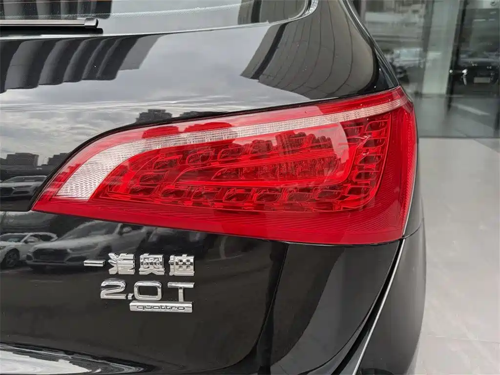 Audi Q5 2010 2.0TFSI Technical Edition