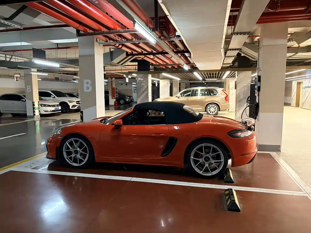 Porsche 718 Boxster S