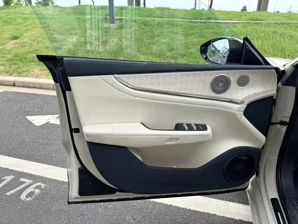 Zeekr 001 2026 103kWh RWD Max