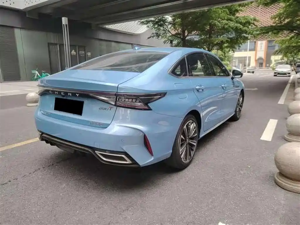 Chery Arrizo 8 2023 1.6T DCT Yi