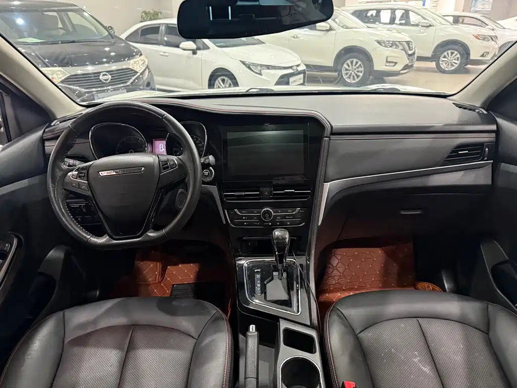 Venucia T70 2019 2.0L CVT Ruixiang Edition China VI