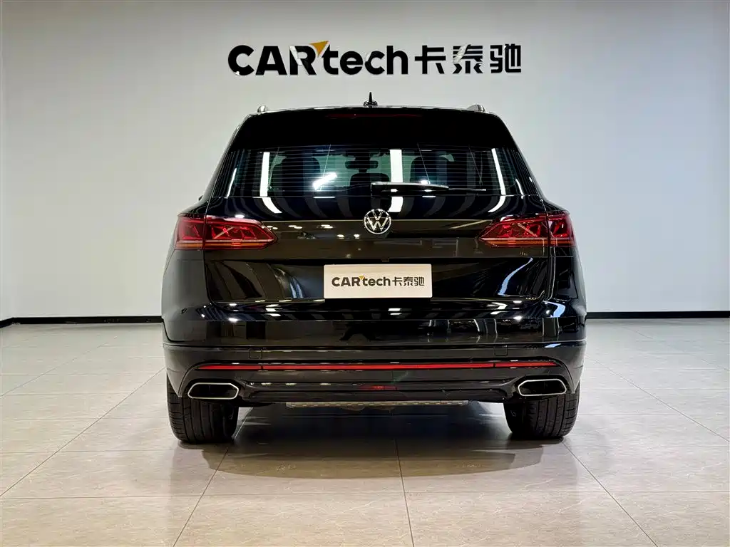 Volkswagen Touareg 2022 3.0 TSI R-Line Black Edition