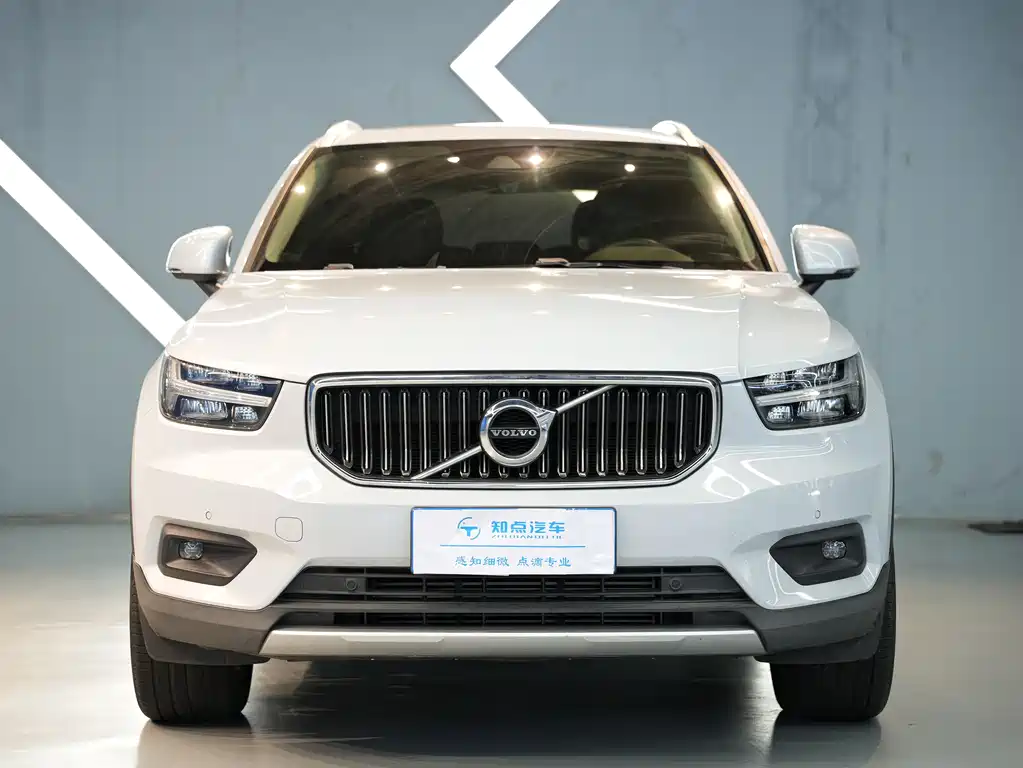 Volvo XC40 2021 T4 AWD Zhiyuan Luxury Edition