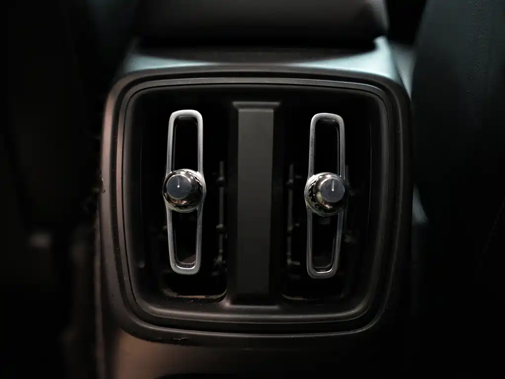 Volvo XC40 2021 T4 AWD Zhiyuan Luxury Edition