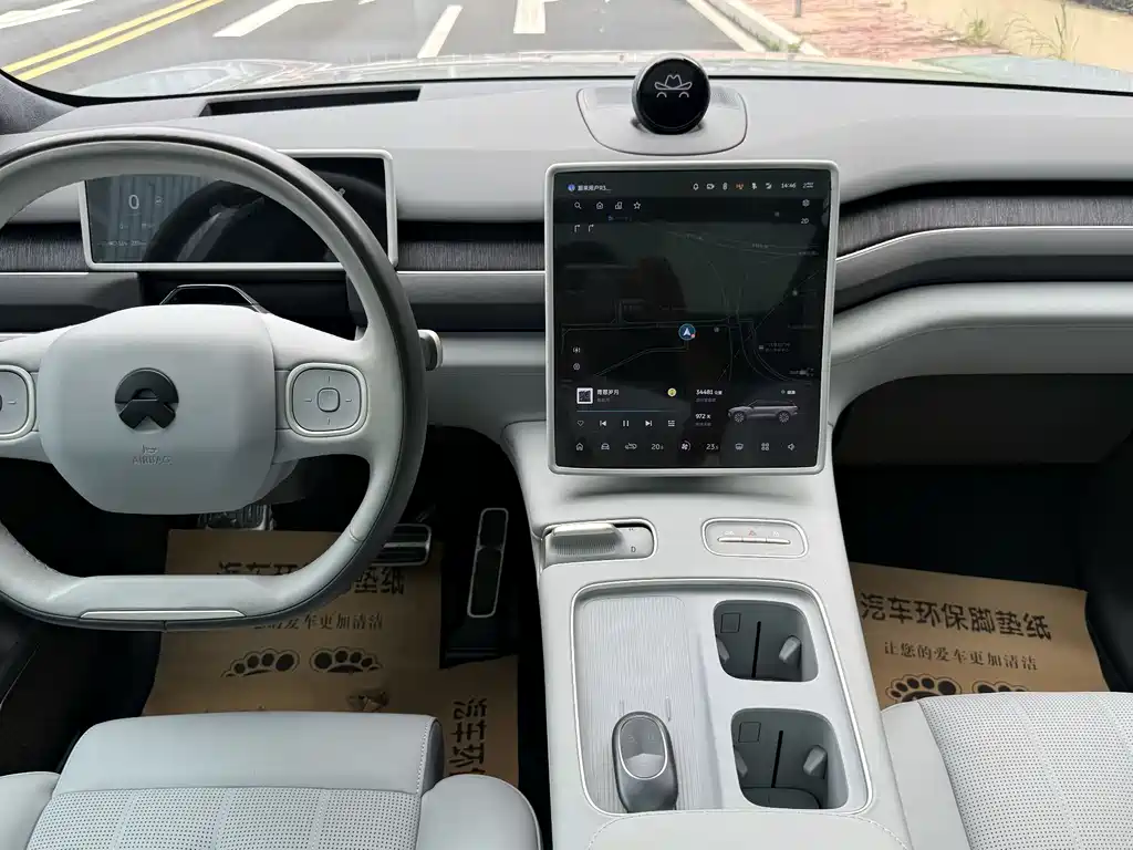 NIO ES8 2023 75kWh Executive Edition