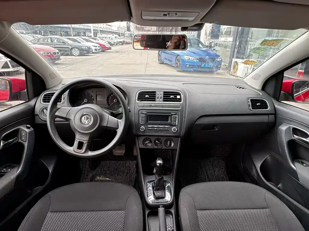 Volkswagen Polo 2011 1.6L Automatic Cool Edition